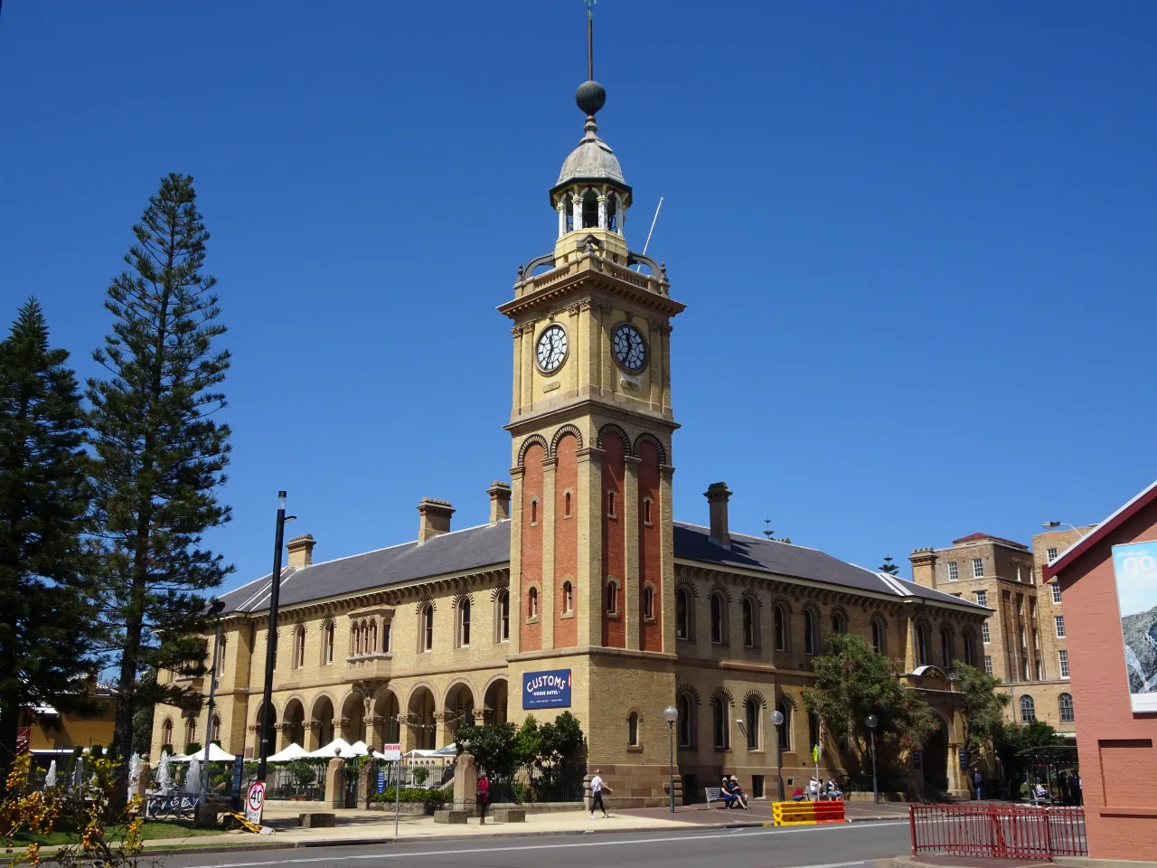The Custom House, Newcastle, NSW, 28 September 2018. Built 1877 by New South Wales Colonial Architect James Barnet and extended 1899 in similar Italianate Renaissance Revival style. Now a hotel.